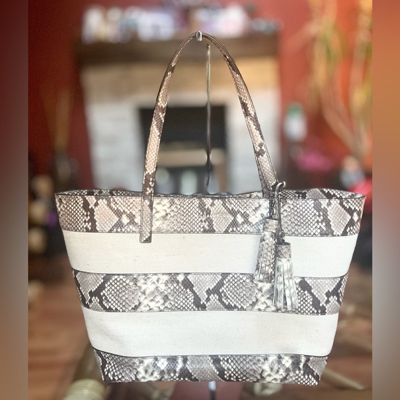 Michael Michael Kors Tasseled Snake‑Print Striped Canvas Large NWT with Pouch - Picture 4 of 12